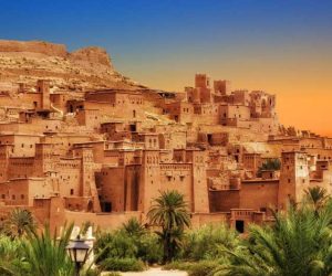 domy v historickom marockom meste Ouarzazate
